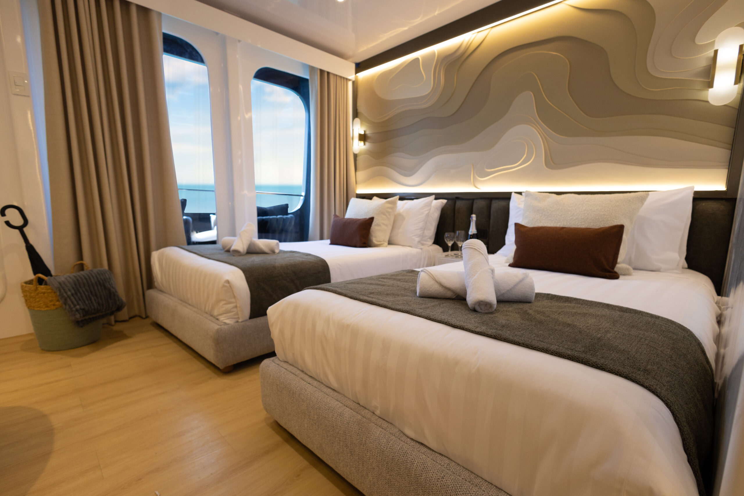 Galaxy Sirius Twin Cabin Twin cabin with two single beds on Galaxy Sirius yacht