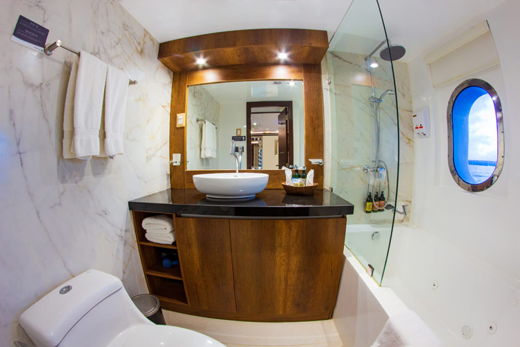 Grand Majestic Modern Bathroom Modern bathroom on Grand Majestic yacht